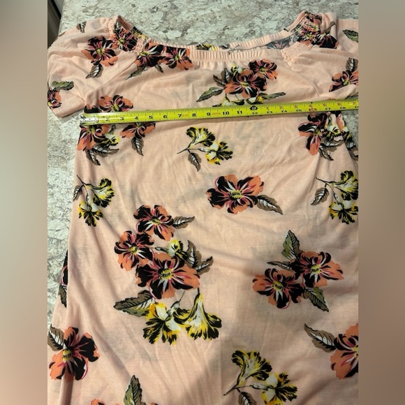 West loop off the shoulder dress Floral Medium NWT - Picture 6 of 8
